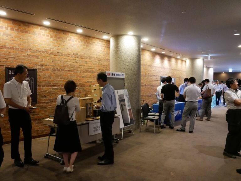 デモ展示の様子